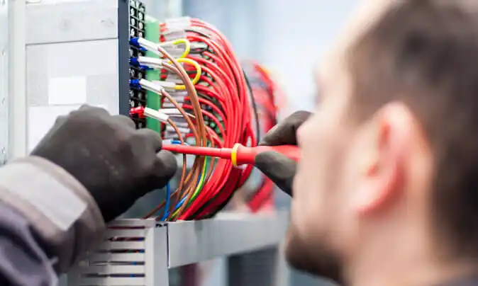 electrician Leisure Knoll
